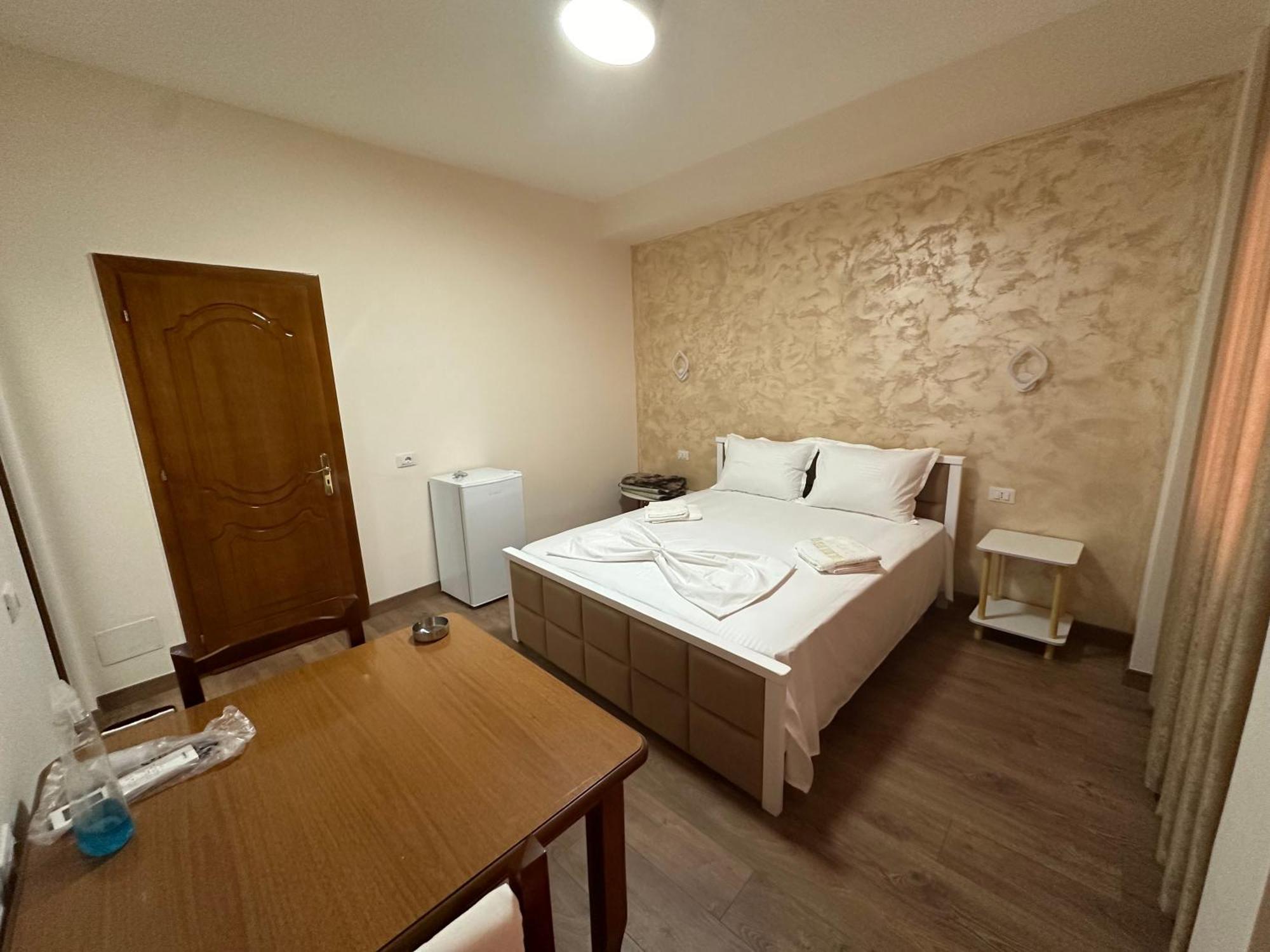 Guni Inn Круя Экстерьер фото